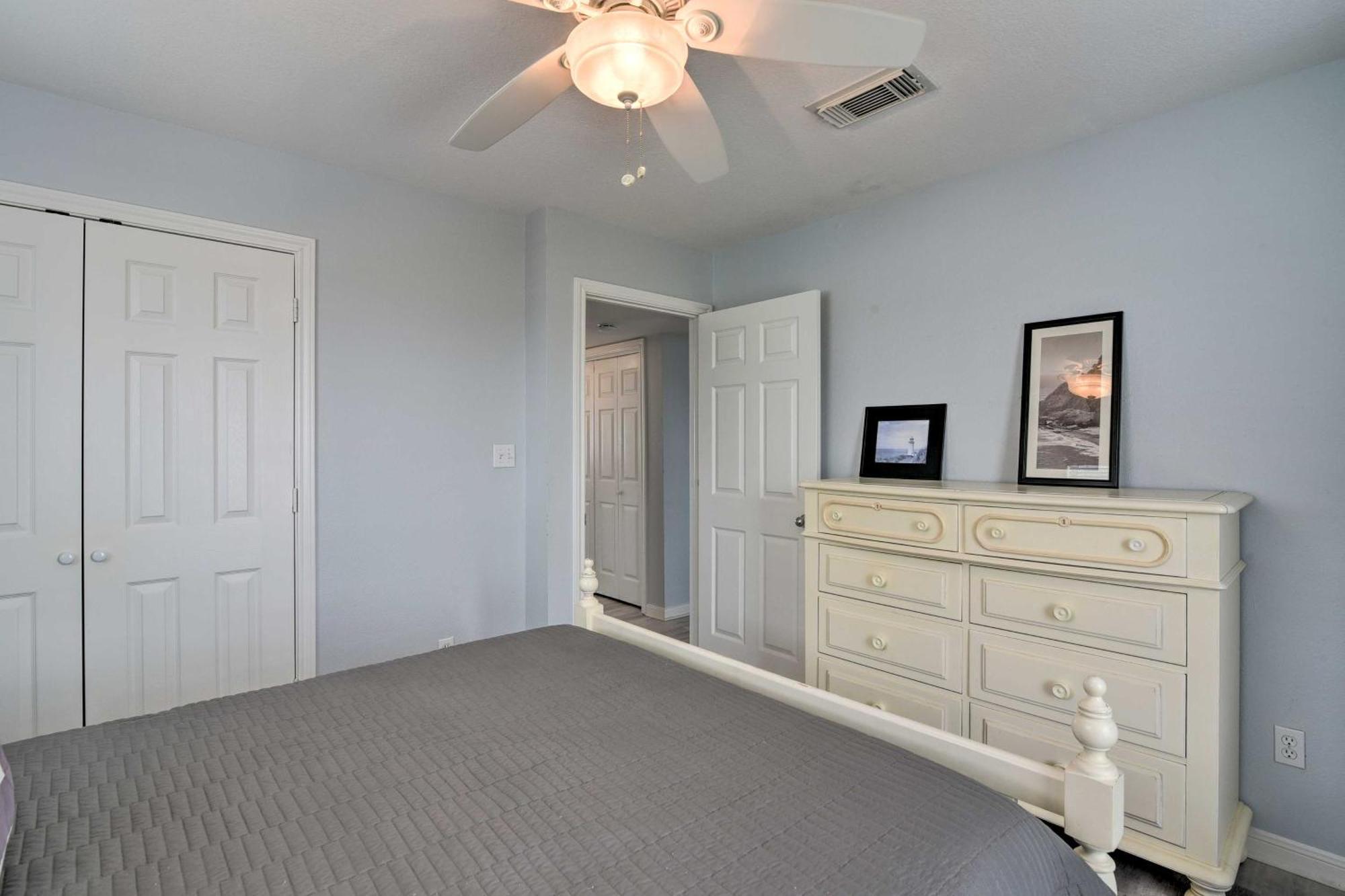 Oceanfront Galveston Home - Walk To Beach! Εξωτερικό φωτογραφία