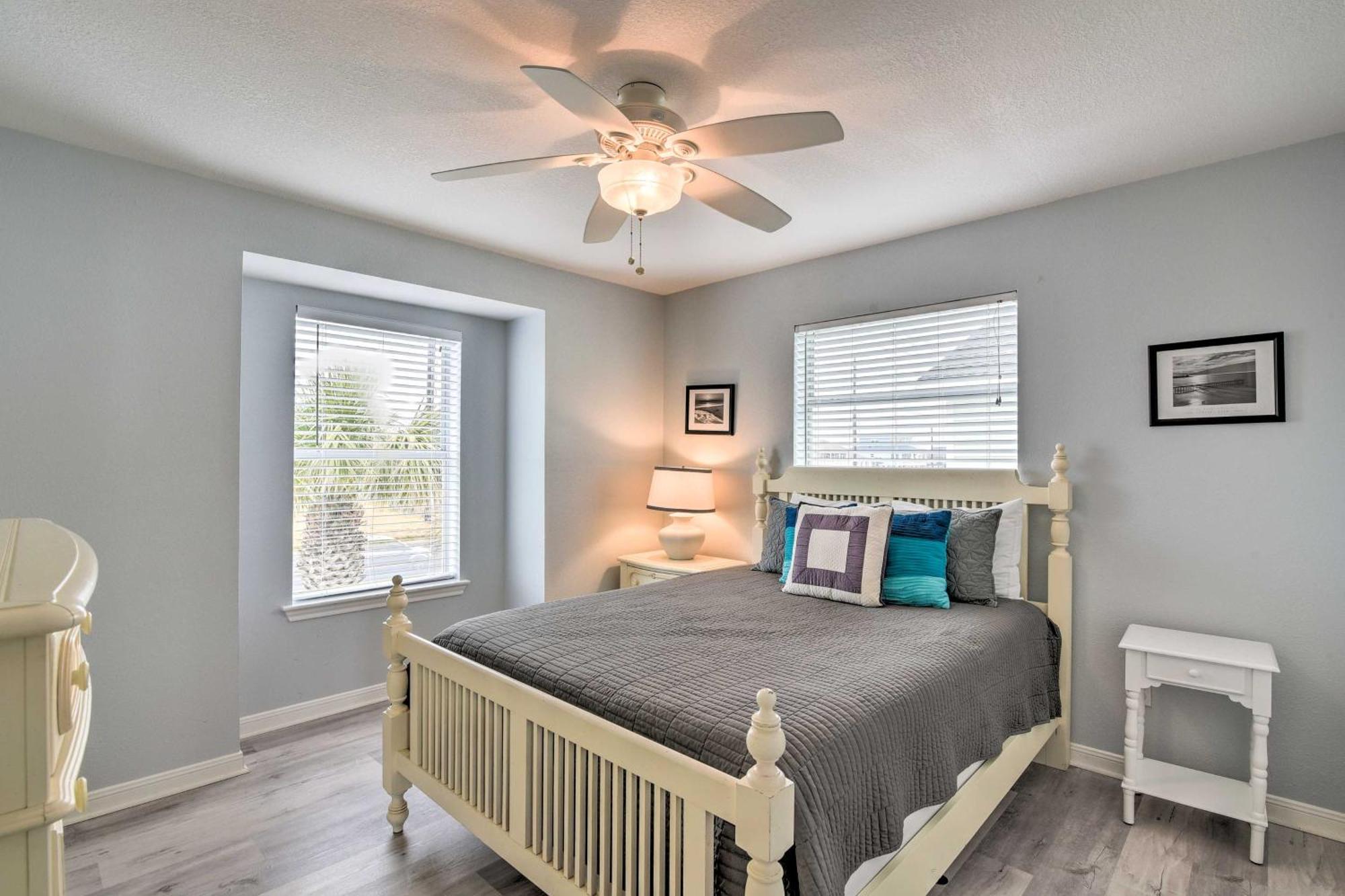 Oceanfront Galveston Home - Walk To Beach! Εξωτερικό φωτογραφία
